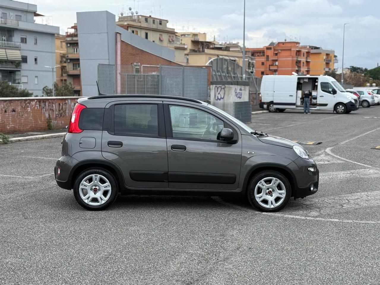 Fiat Panda Hybrid - 12000 Km!