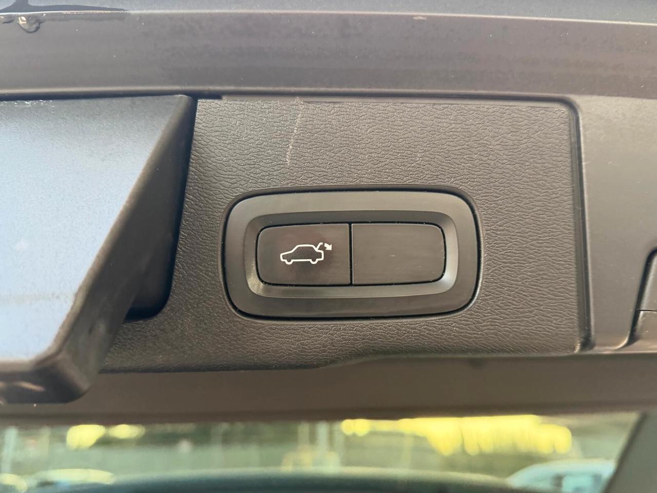 VOLVO XC60 2.0 D 190CV NAVI CAM LED XENO CRUIS 2018