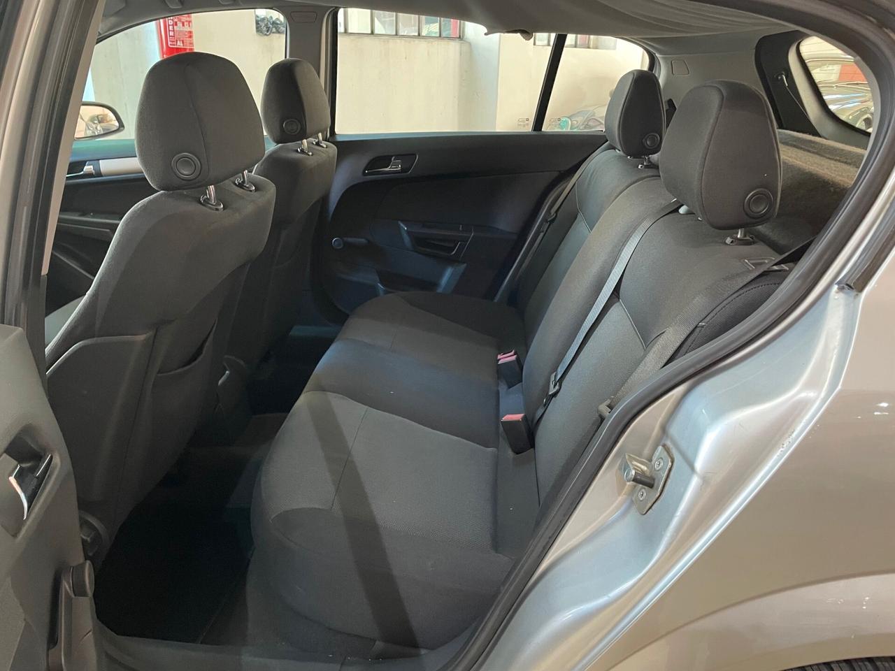 Opel Astra 1.6 16V VVT 5 porte Enjoy UNICO PROPRIETARIO!!!