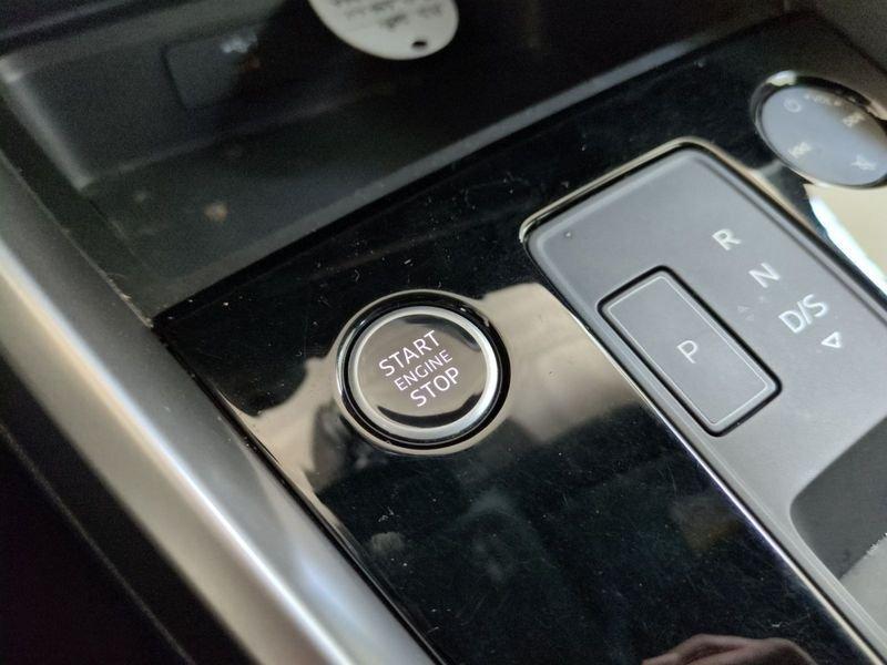 Audi A3 30 TDI S tronic Business
