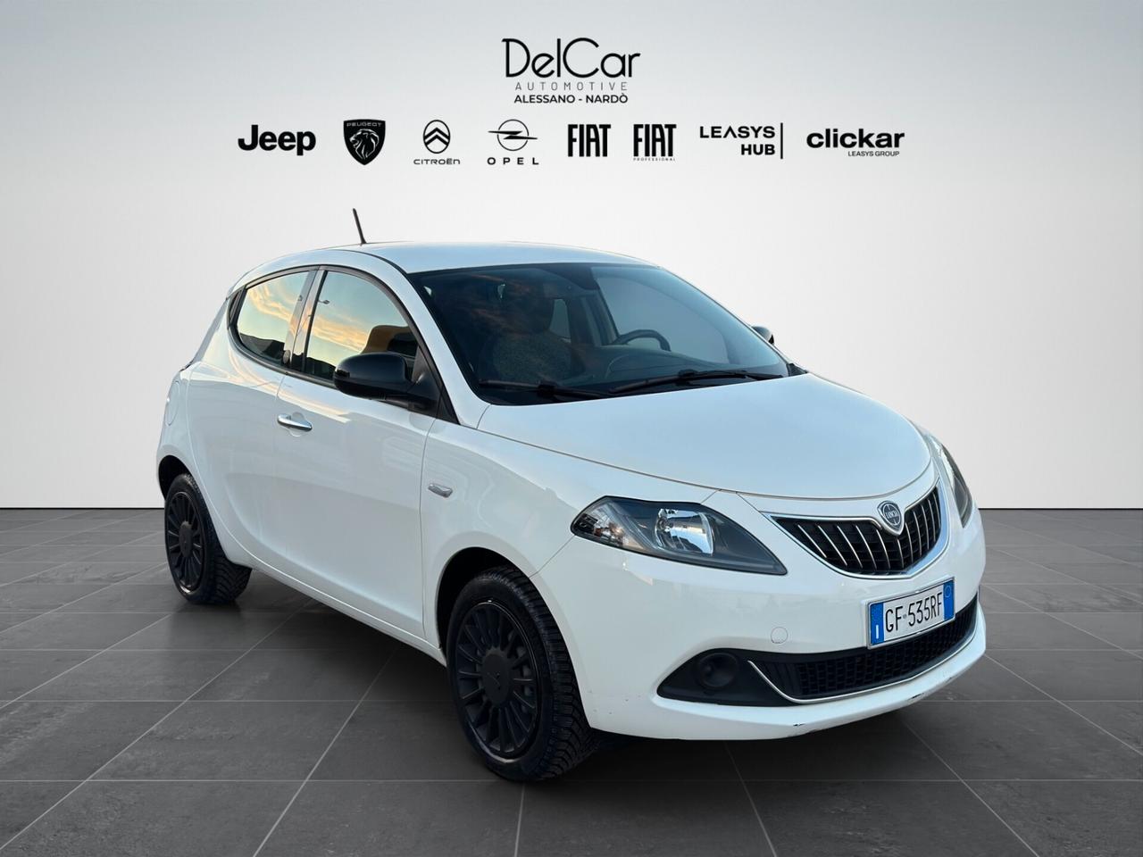 Lancia Ypsilon 1.0 FireFly 5 porte S&S Hybrid Ecochic Silver