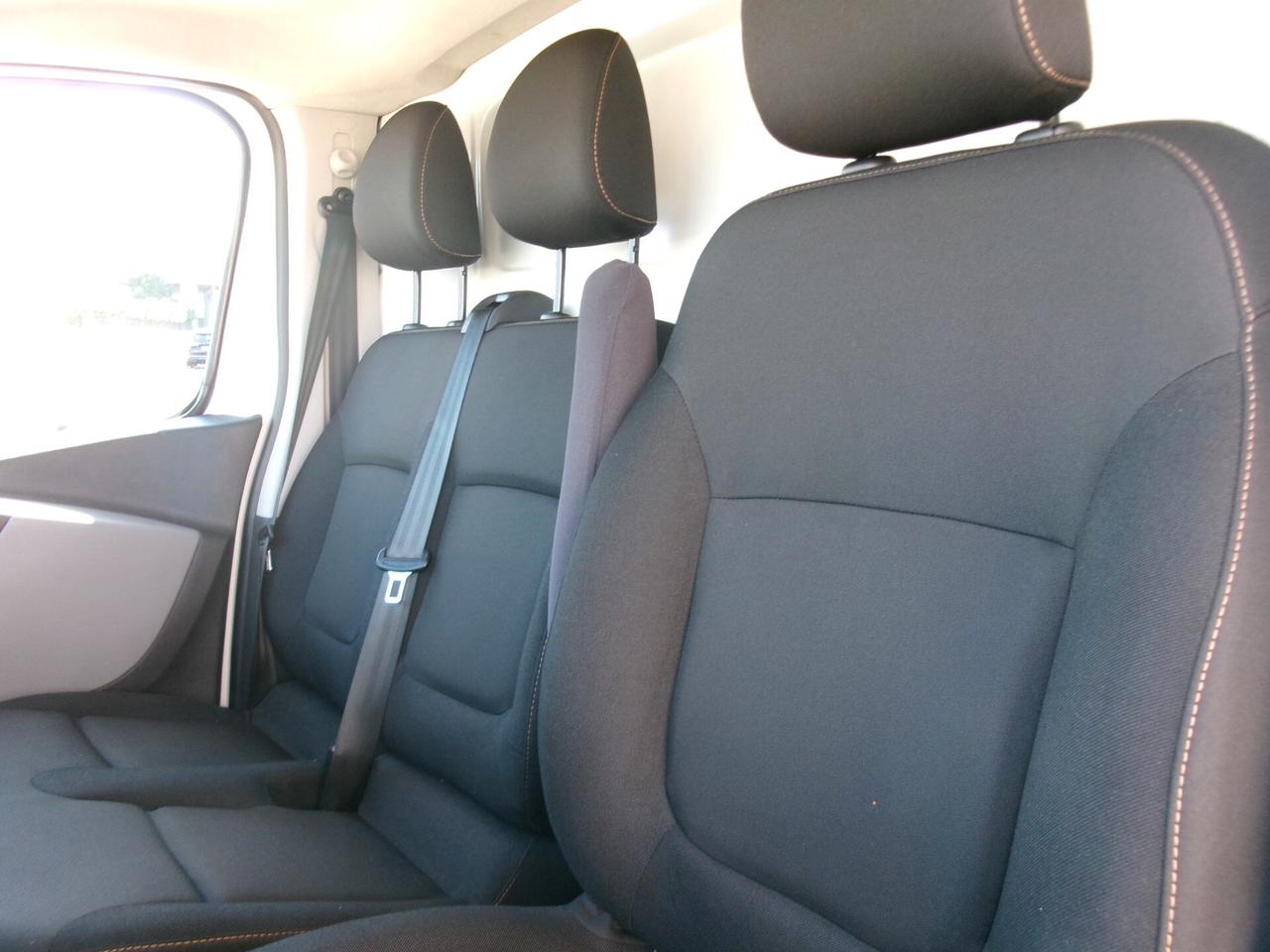 Renault Trafic 1.6 DCI 145CV E6 TETTO ALTO NAVI/SENSORI POST *BELLISSIMO*