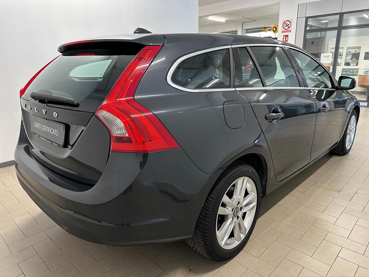 Volvo V60 DRIVe Momentum