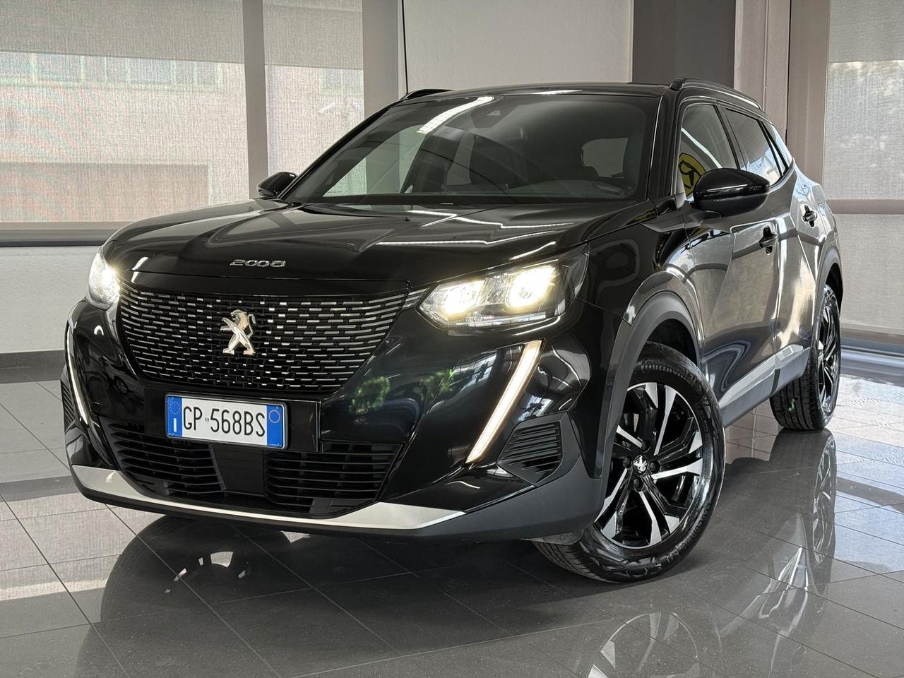 Peugeot 2008 Allure 1.2 PureTech 130 #9386