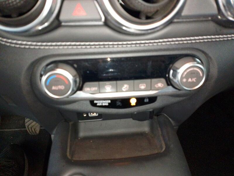 Nissan Juke 2ª serie 1.0 DIG-T 114 CV N-Connecta