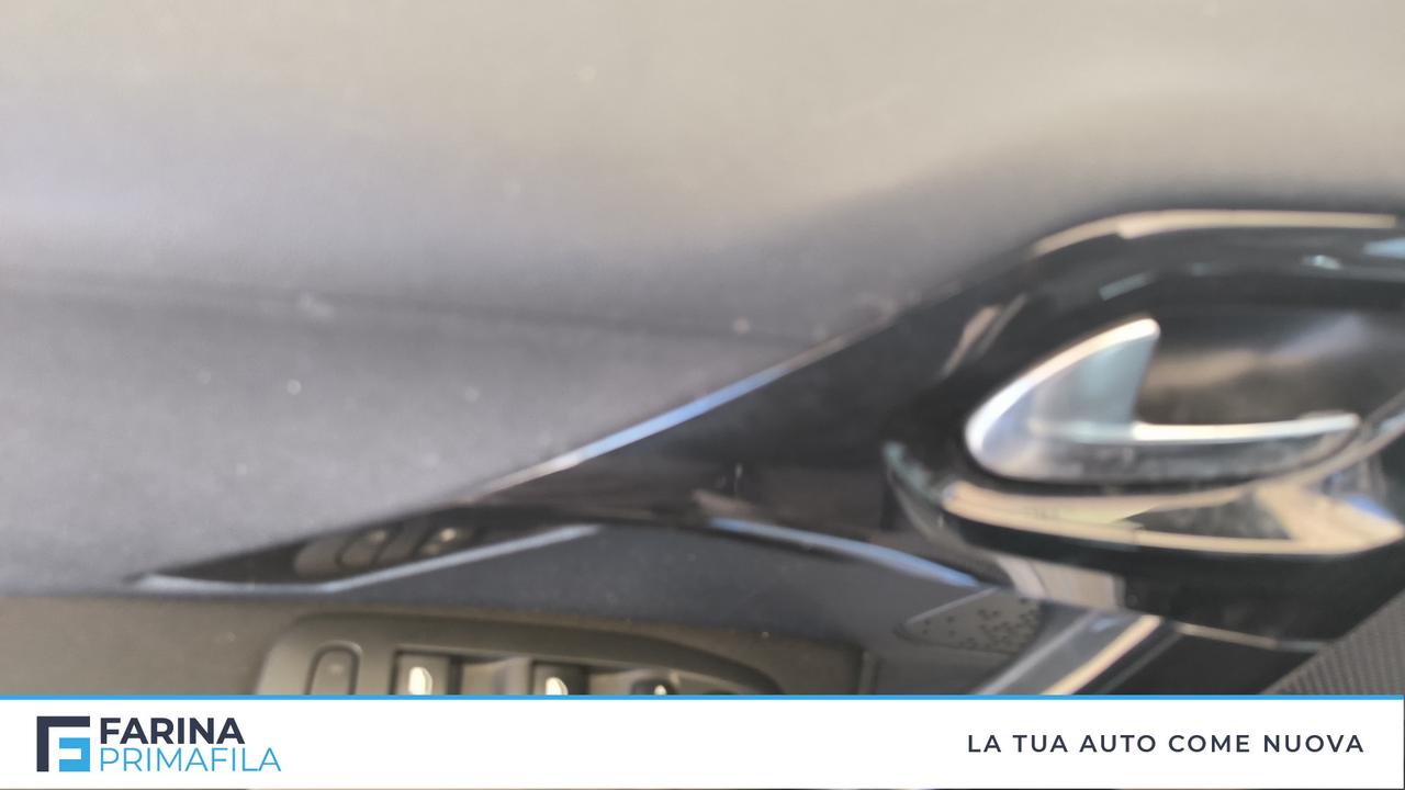 PEUGEOT 208 I 2015 - 208 5p 1.2 puretech Active s&s 82cv neopatentati