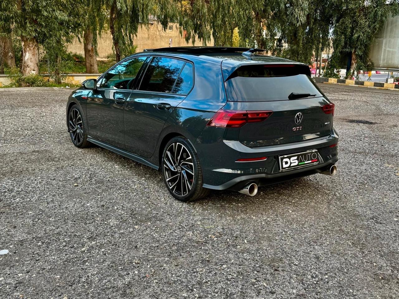 Volkswagen Golf GTI 2.0 TSI DSG