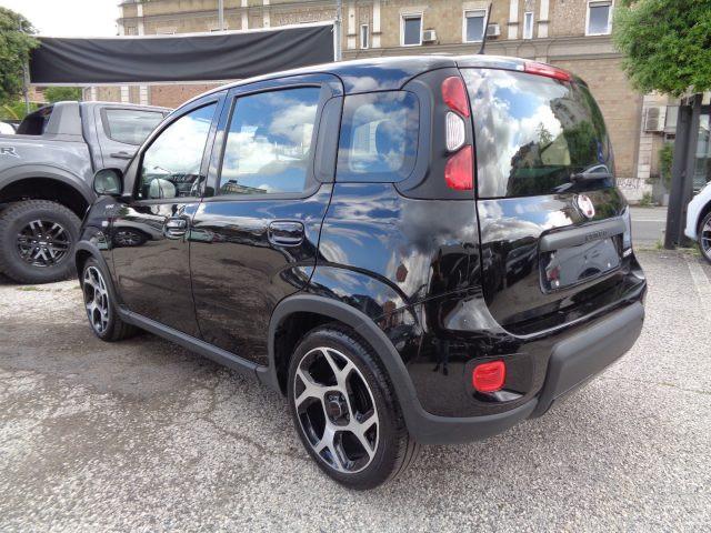 FIAT New Panda 1000 HYBRID SPORT 70CV CARPLAY 5 POSTI "16 ITALIA