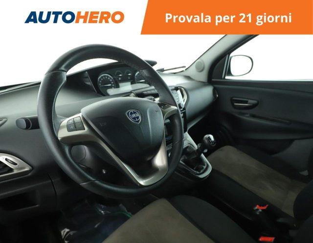 LANCIA Ypsilon 1.2 69 CV 5 porte Platinum