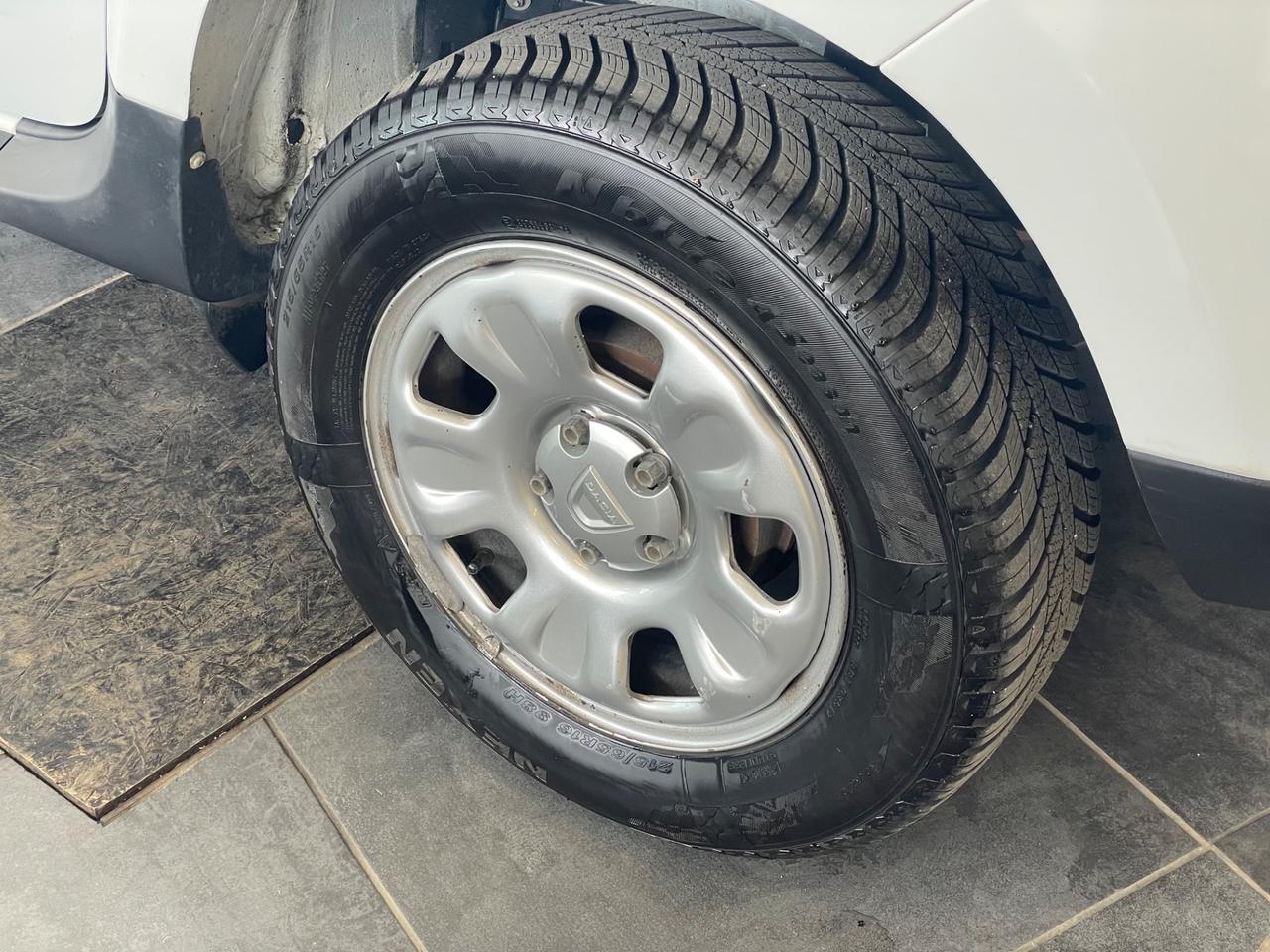 Dacia Duster 4WD 4X4 1.6 Metano 105cv