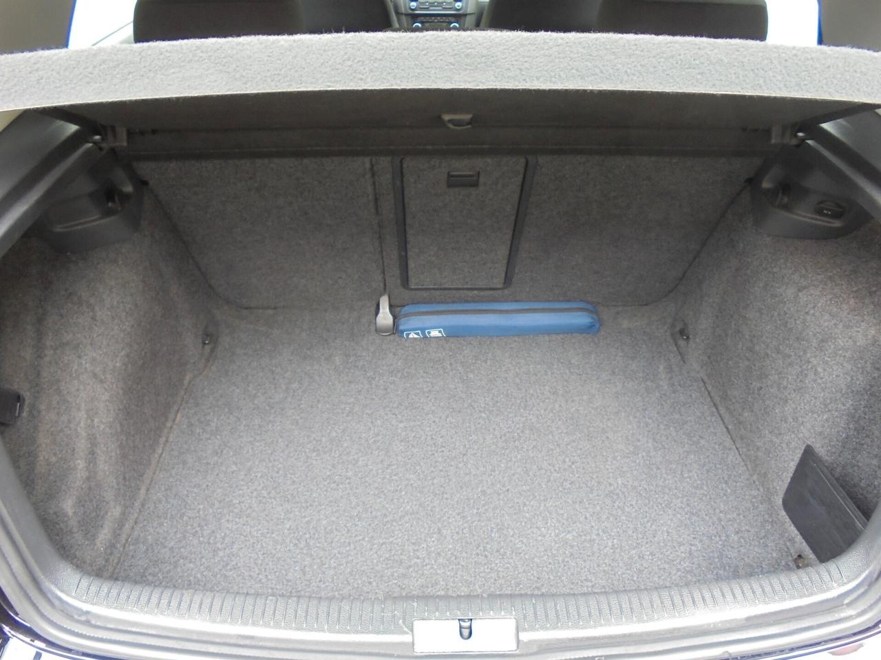 VOLKSWAGEN GOLF VI 1.6 TDI 105CV HIGHLINE 5P UNIPROPRIETARIO