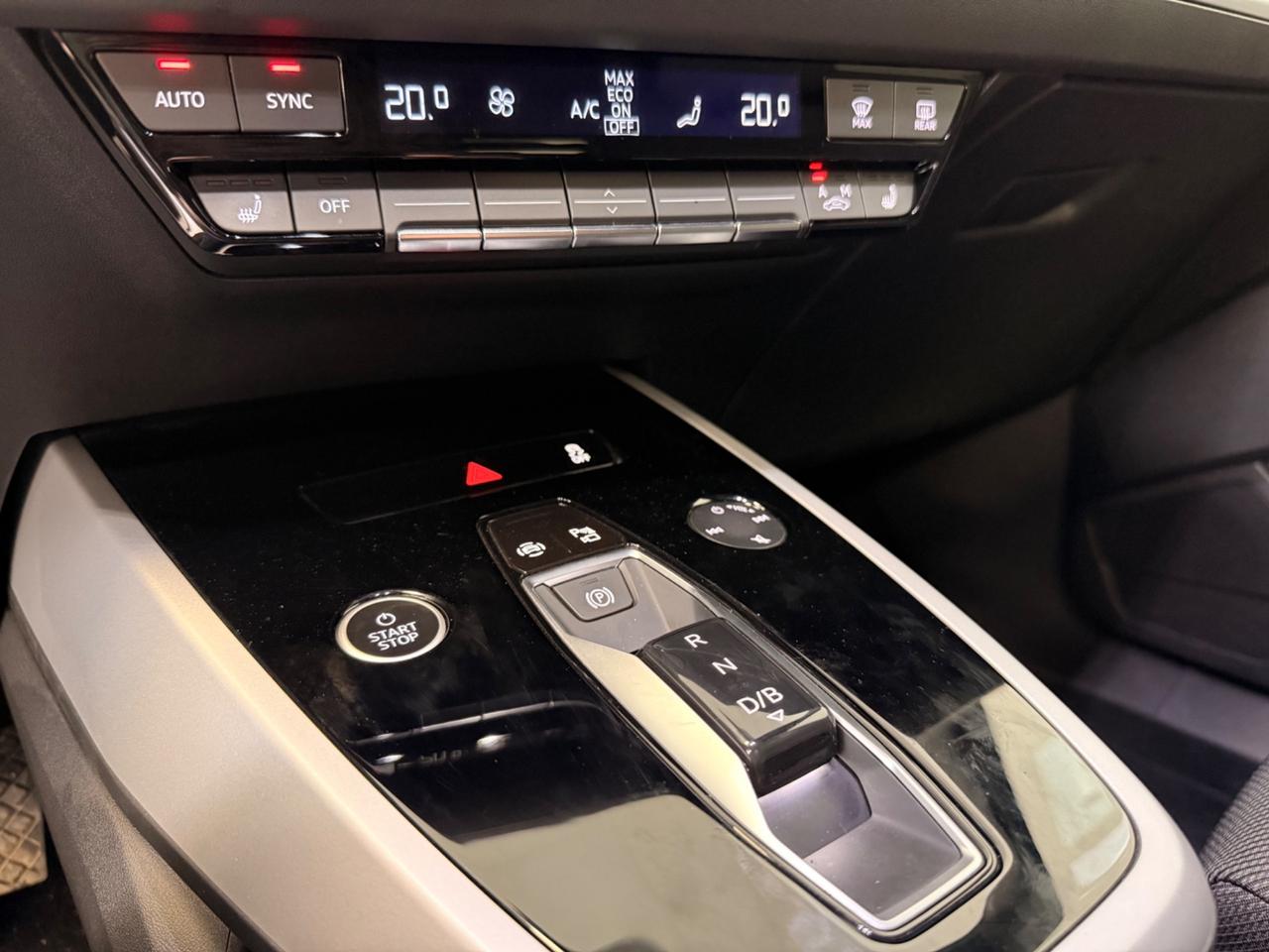 Audi Q4 40 e-tron S line Iva deducibile