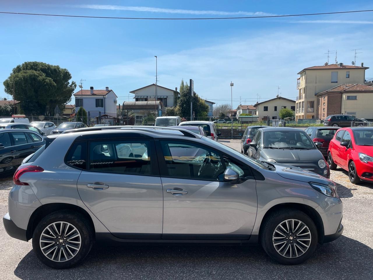 Peugeot 2008 PureTech 82 Active ANCHE X NEOPATENTATI