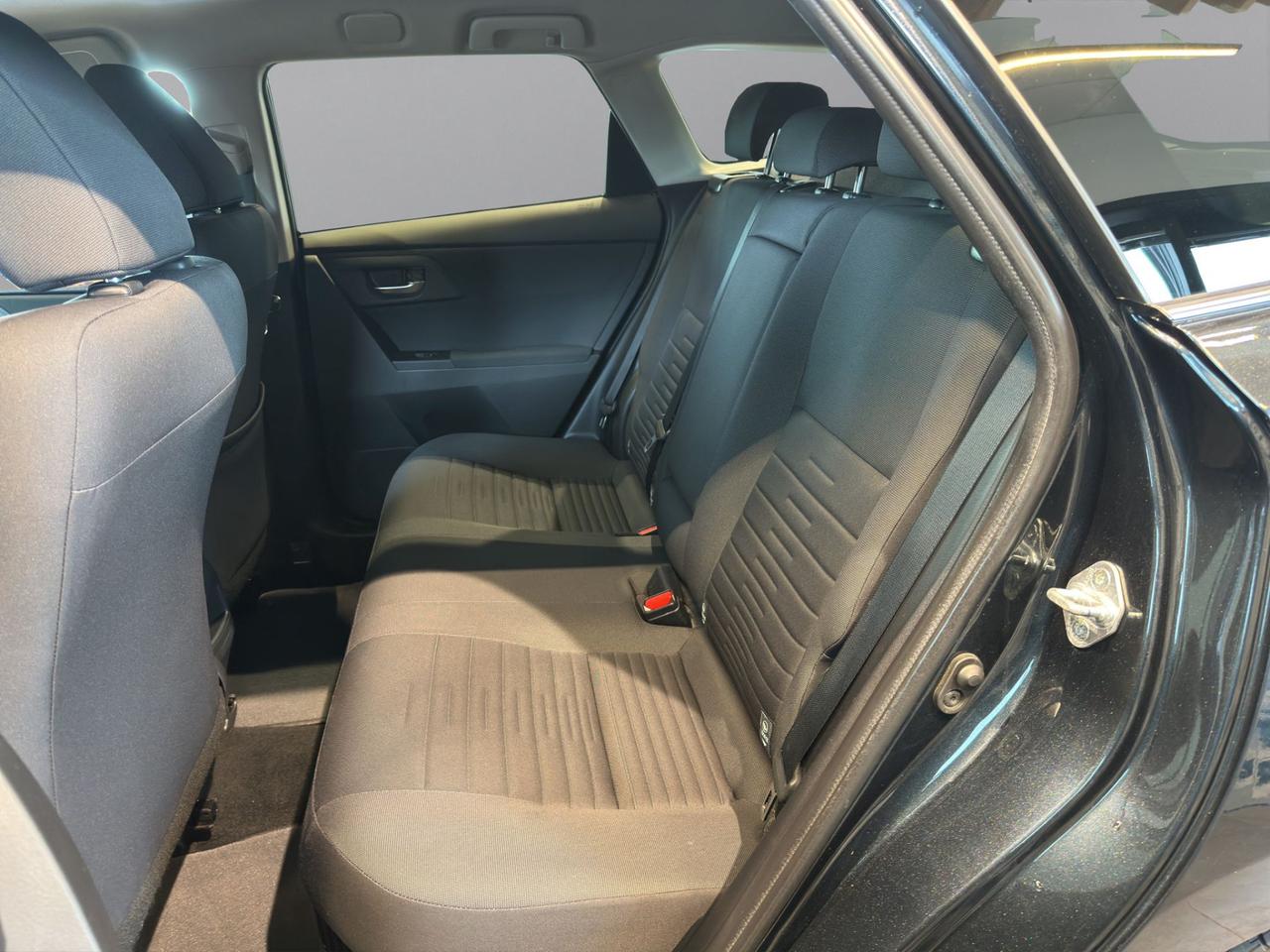 Toyota Auris Touring Sports 1.8h Active cvt