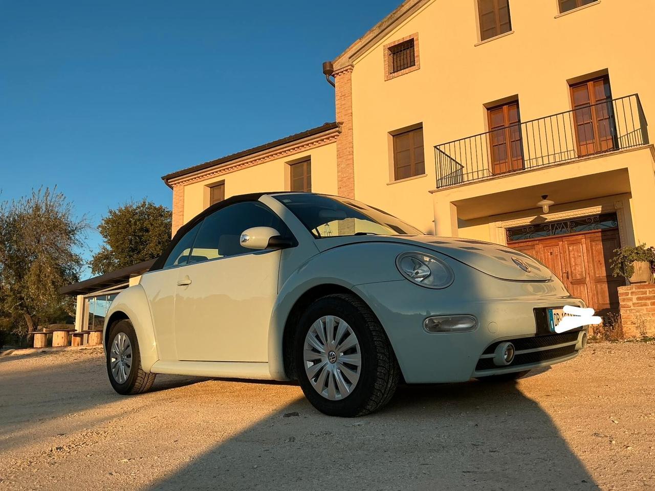 Volkswagen New Beetle 1.6 Cabrio ASI azzurro Tiffany no bollo