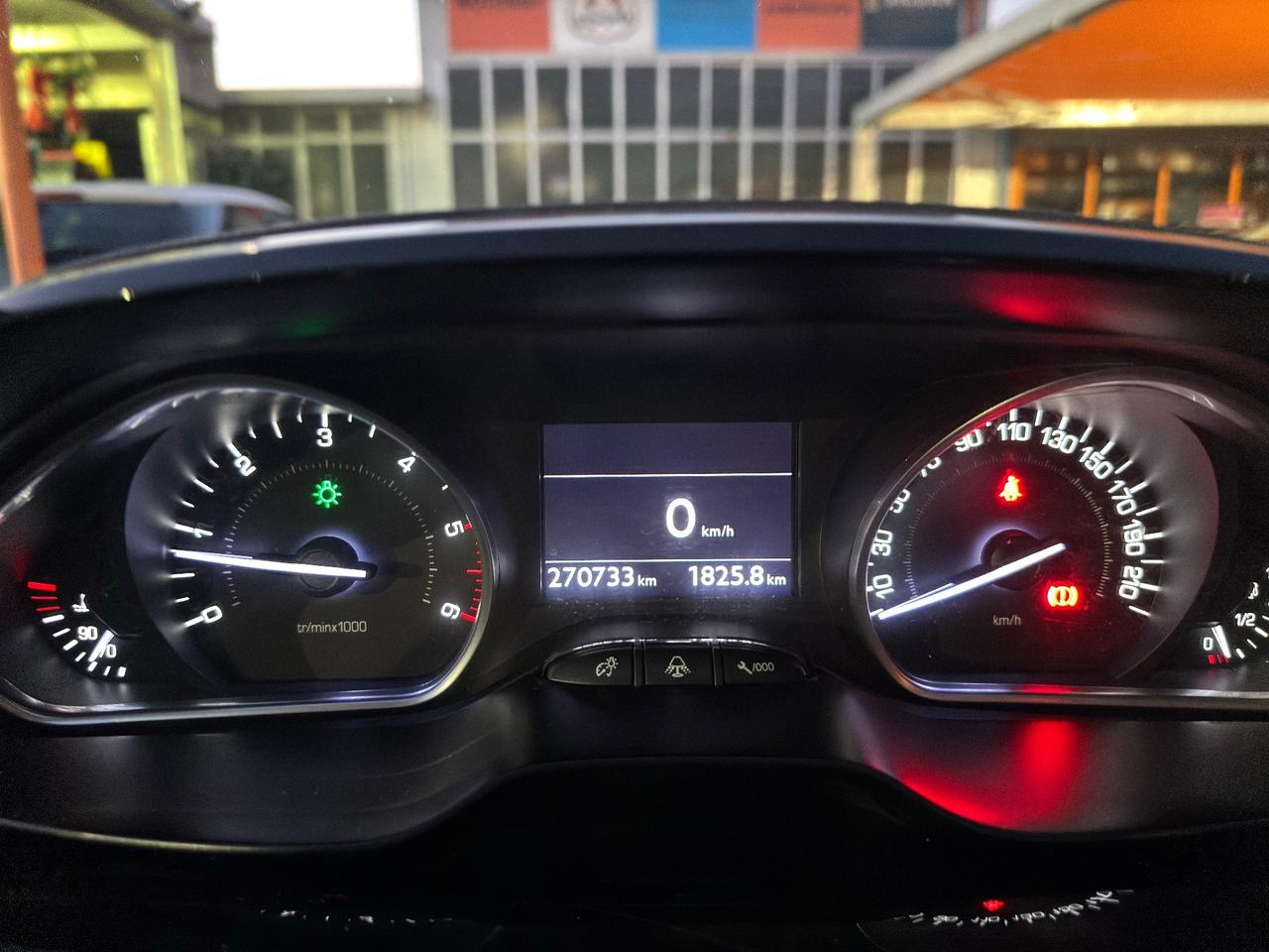 Peugeot 208 1.4 ADATTA A NEOPATENTATI HDi 68 CV 5 porte Allure