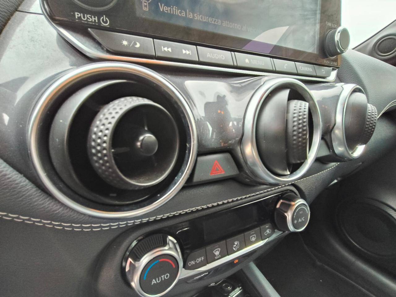 Nissan Juke 1.0 DIG-T 114 CV N-Connecta