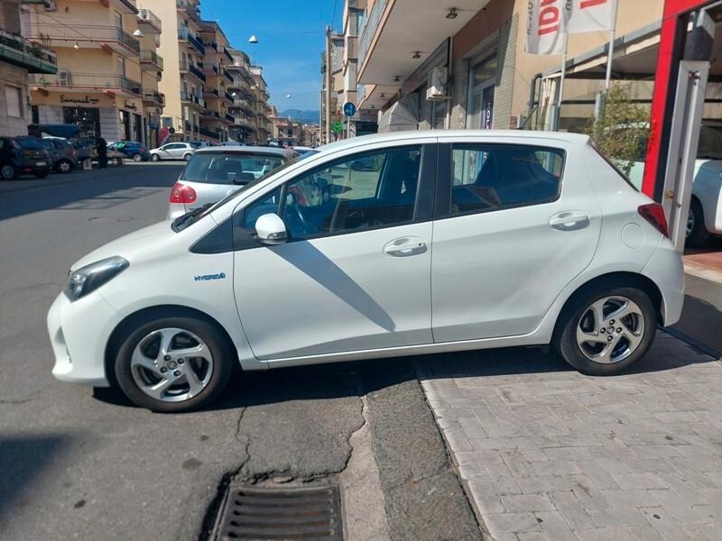 Toyota Yaris 1.5 Hybrid 5 porte Active