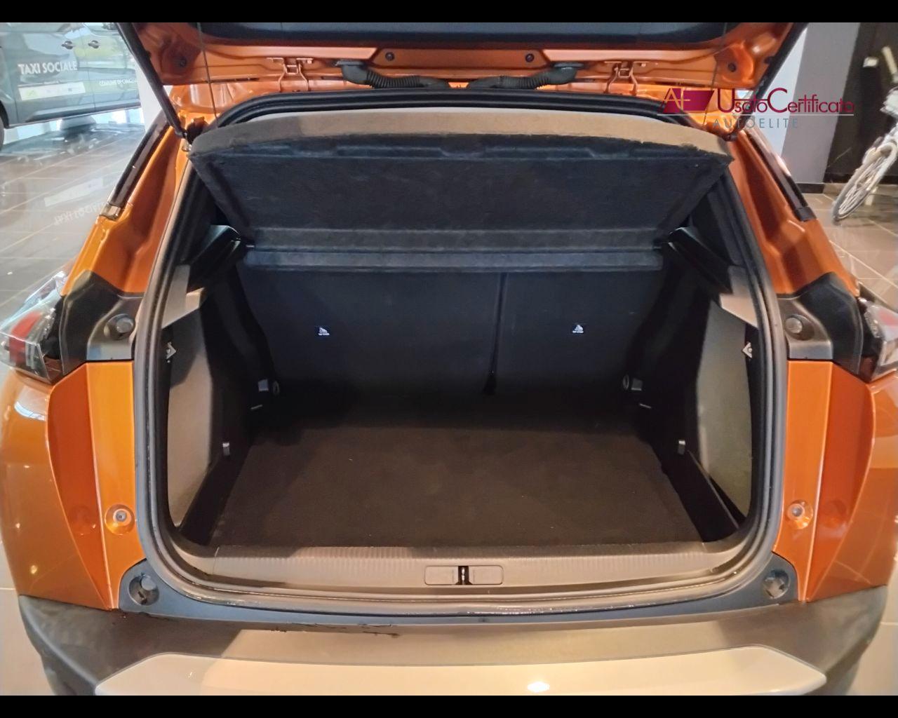 PEUGEOT 2008 BlueHDi 110 S&S Active