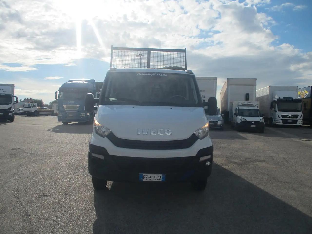 Iveco Daily 35C12 2.3 120CV E6 DOPPIA CABINA 7P RIBALTABILE TR
