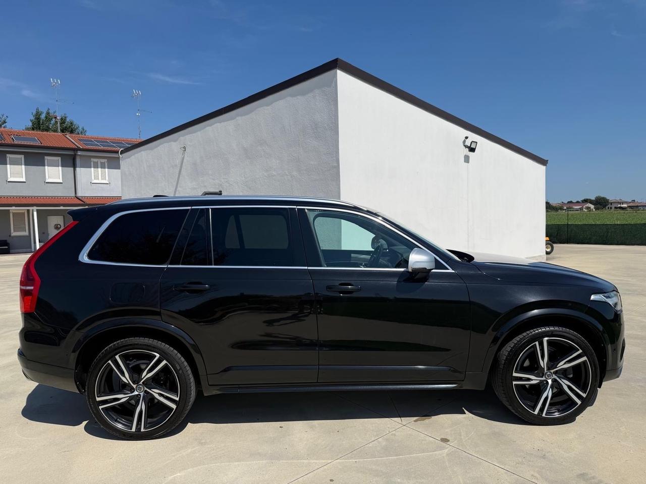 Volvo XC90 D5 AWD R-DESIGN 7 posti