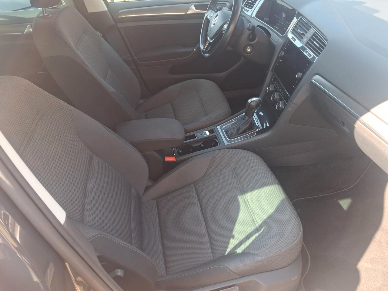 Volkswagen Golf e-Golf 136 CV elettrica