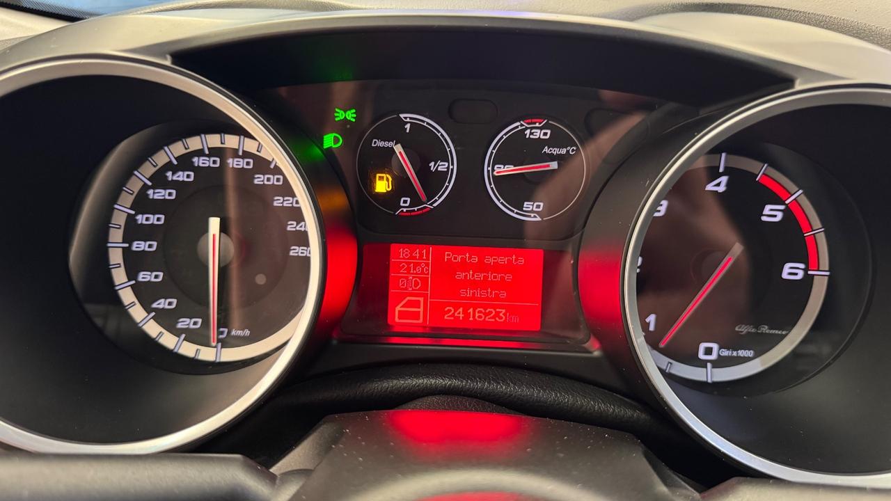 Alfa Romeo Giulietta 1.6 JTDm-2 105 CV Distinctive-2012
