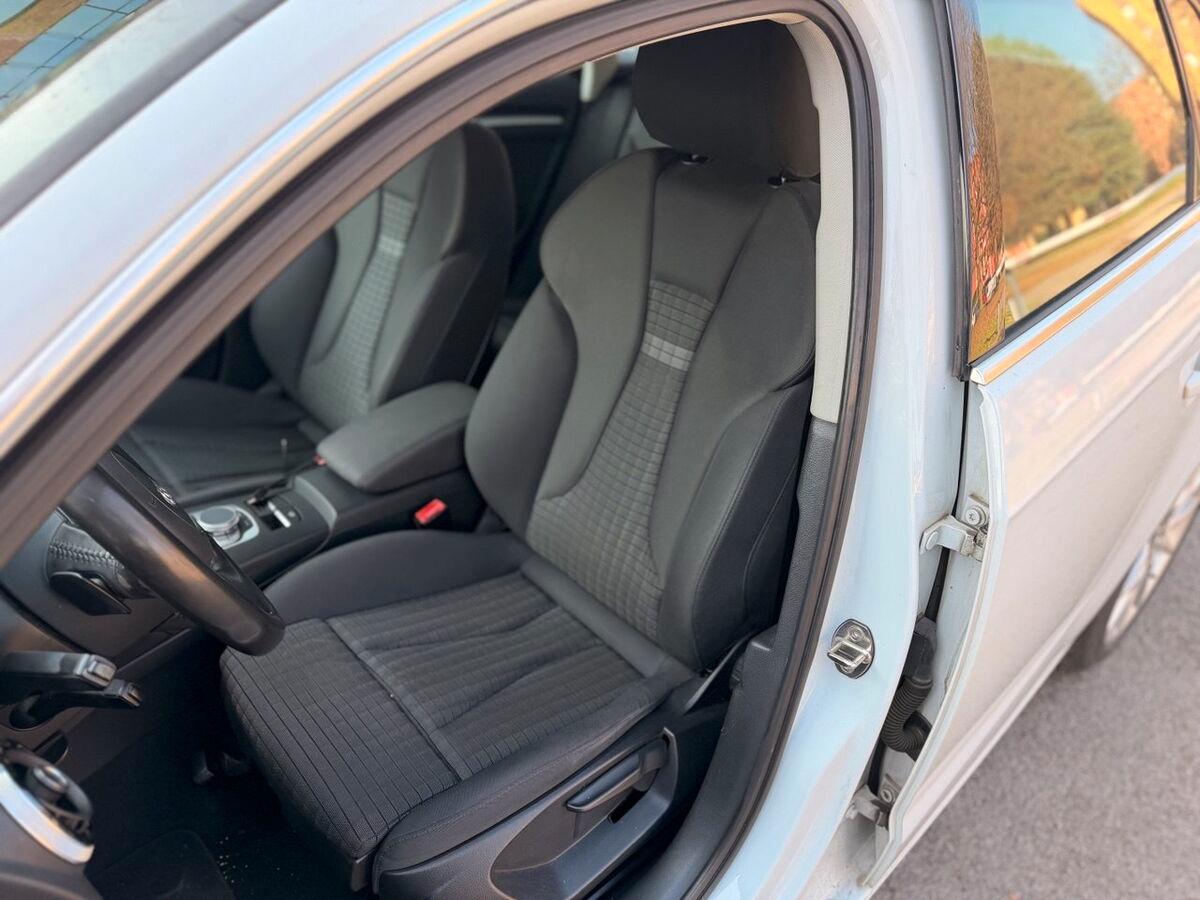 Audi A3 2.0 tdi Ambition 150cv s-tronic E6