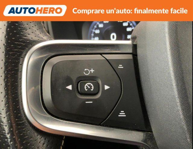 VOLVO XC40 D4 AWD Geartronic R-design