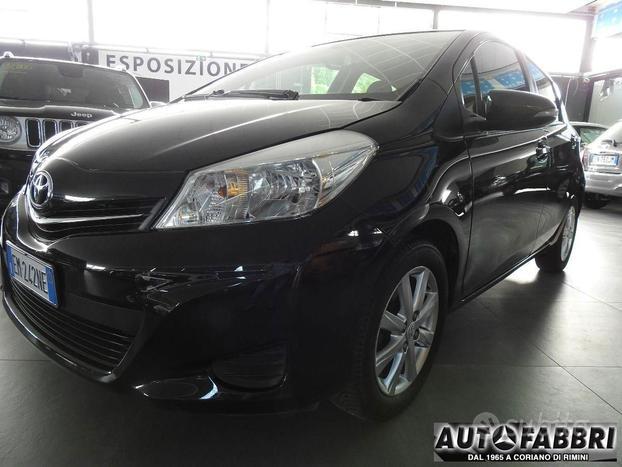 TOYOTA - Yaris - 1.0 5 porte Active