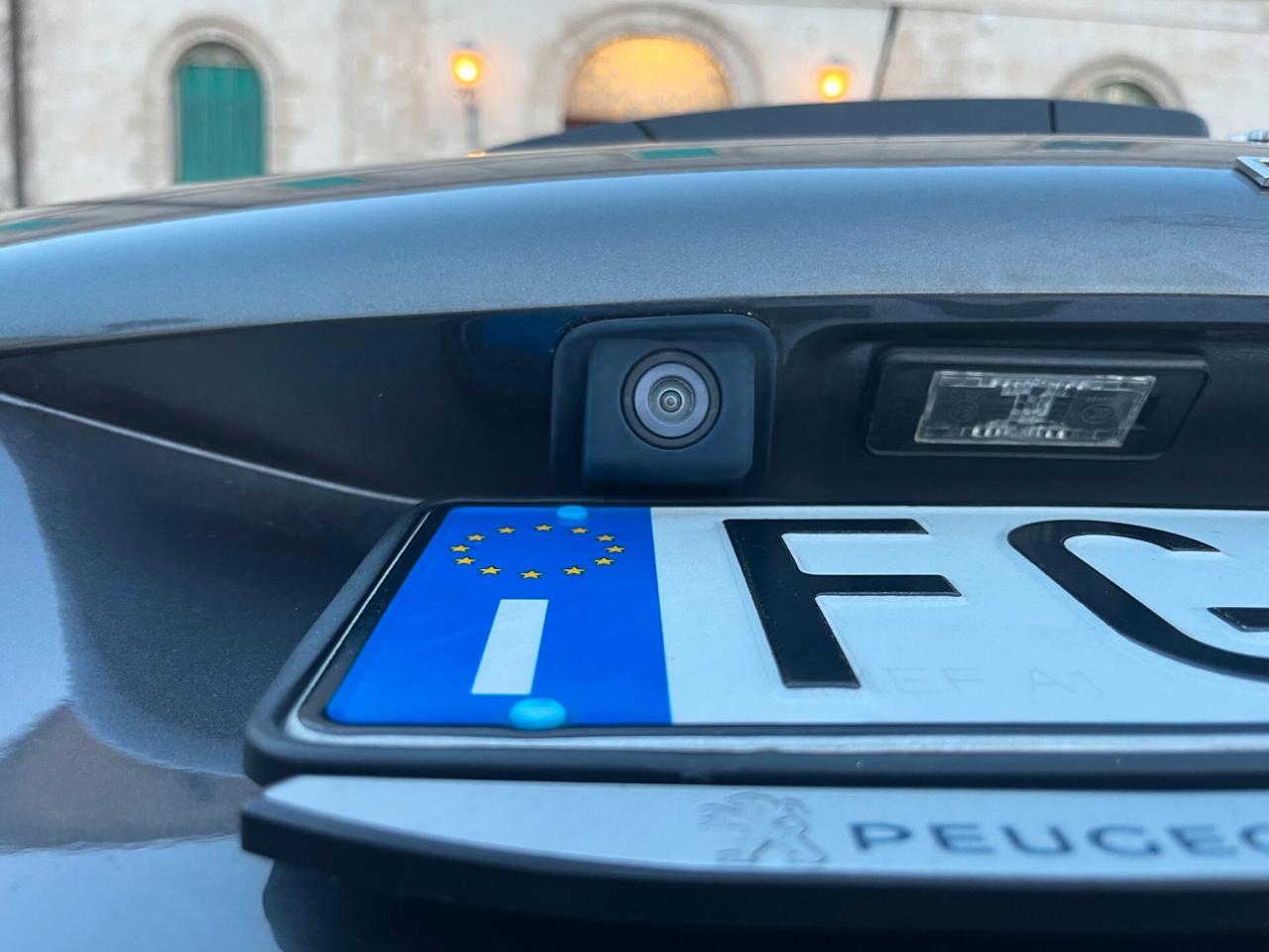 Peugeot 2008 BlueHDi 75 Active Full Optional