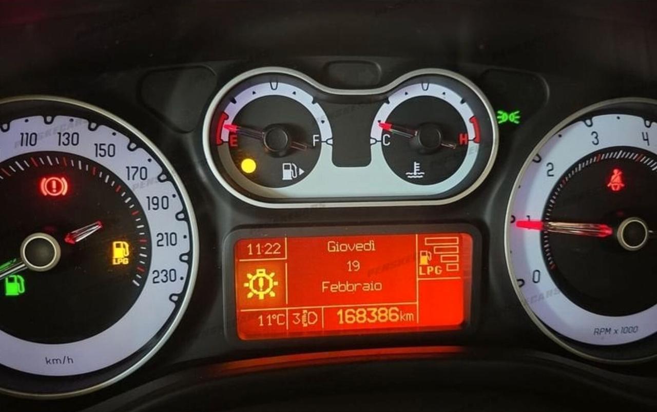 Fiat 500L 1.4 T-Jet 120 CV GPL Lounge