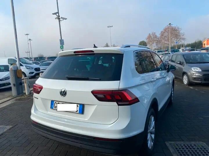 Volkswagen Tiguan 2.0 TDI SCR DSG Business BlueMotion Technology