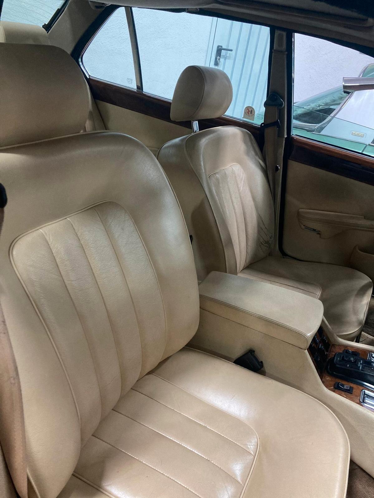 Daimler Double Six