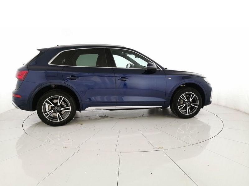 Audi Q5 40 2.0 tdi mhev 12V S line quattro s-tronic