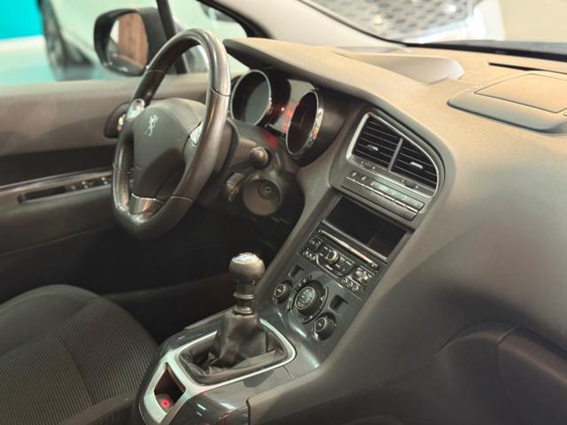 PEUGEOT 5008 1.6 e-HDi 115CV Allure*UNI PROP*TETTO*7 POSTI