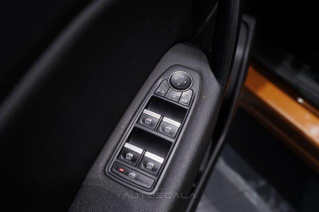 RENAULT Captur 1.6 Plug-in Hybrid E-Tech 160cv Intens