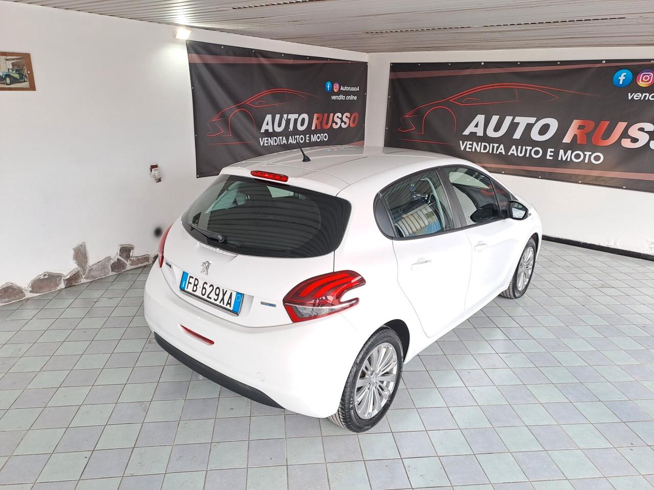 Peugeot 208 BlueHDi 75 Allure Restayling