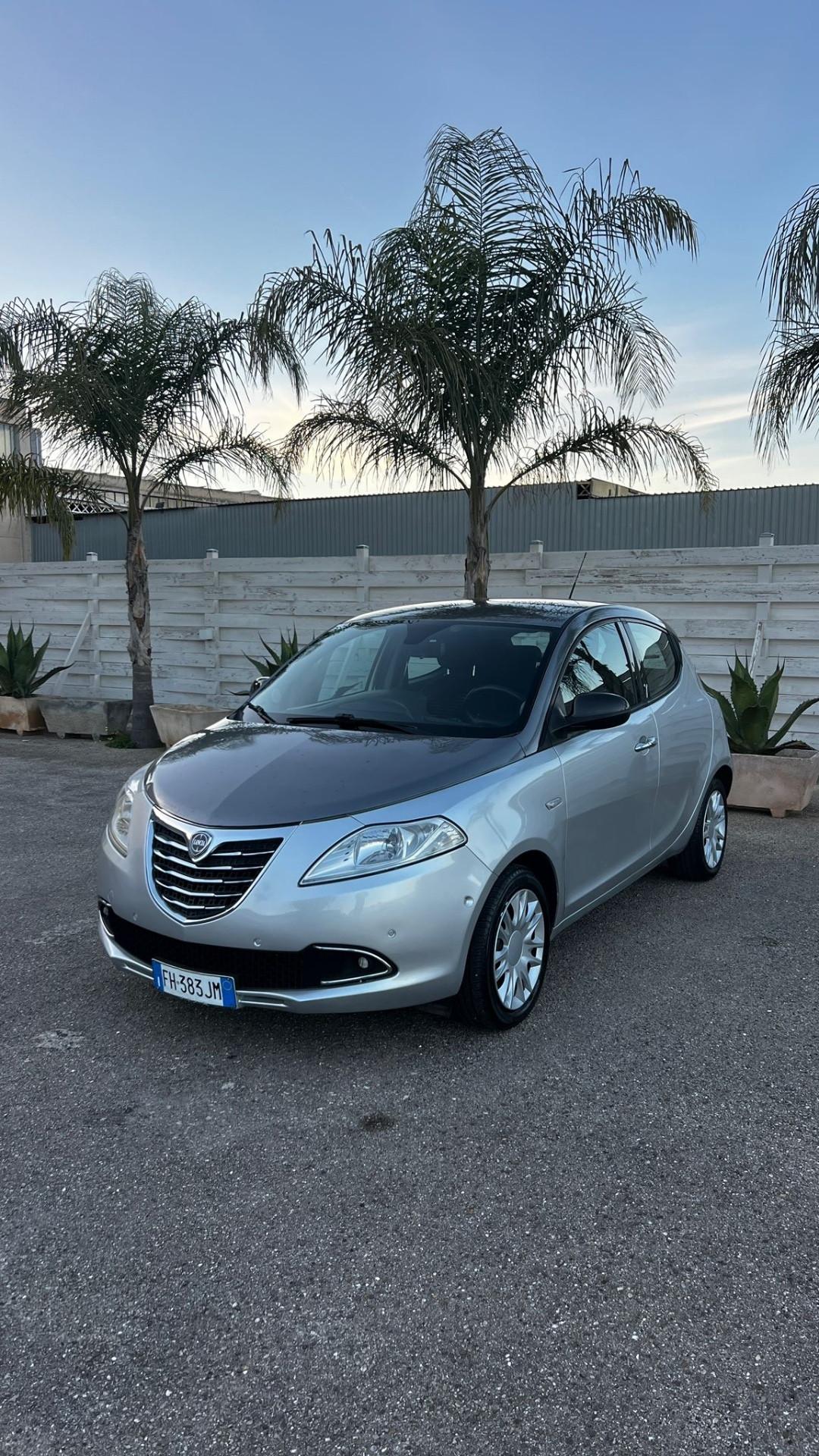 Lancia Ypsilon 1.2 benzina GPL