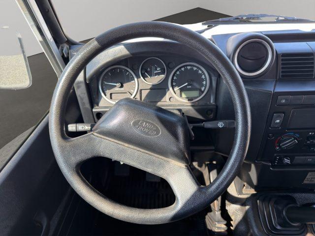 LAND ROVER Defender 2.2 TD4 110 PICK-UP
