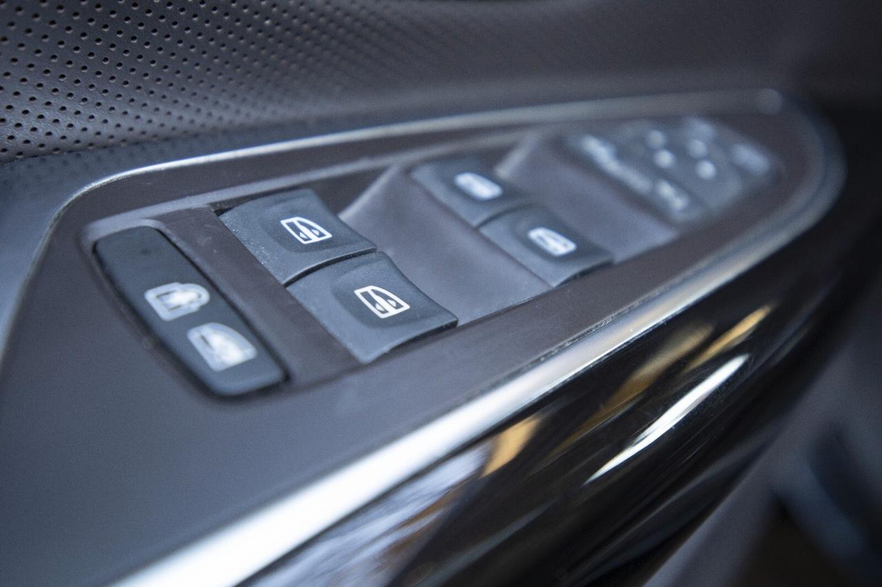 Renault Espace dCi 160CV EDC Energy Initiale Paris 4Control