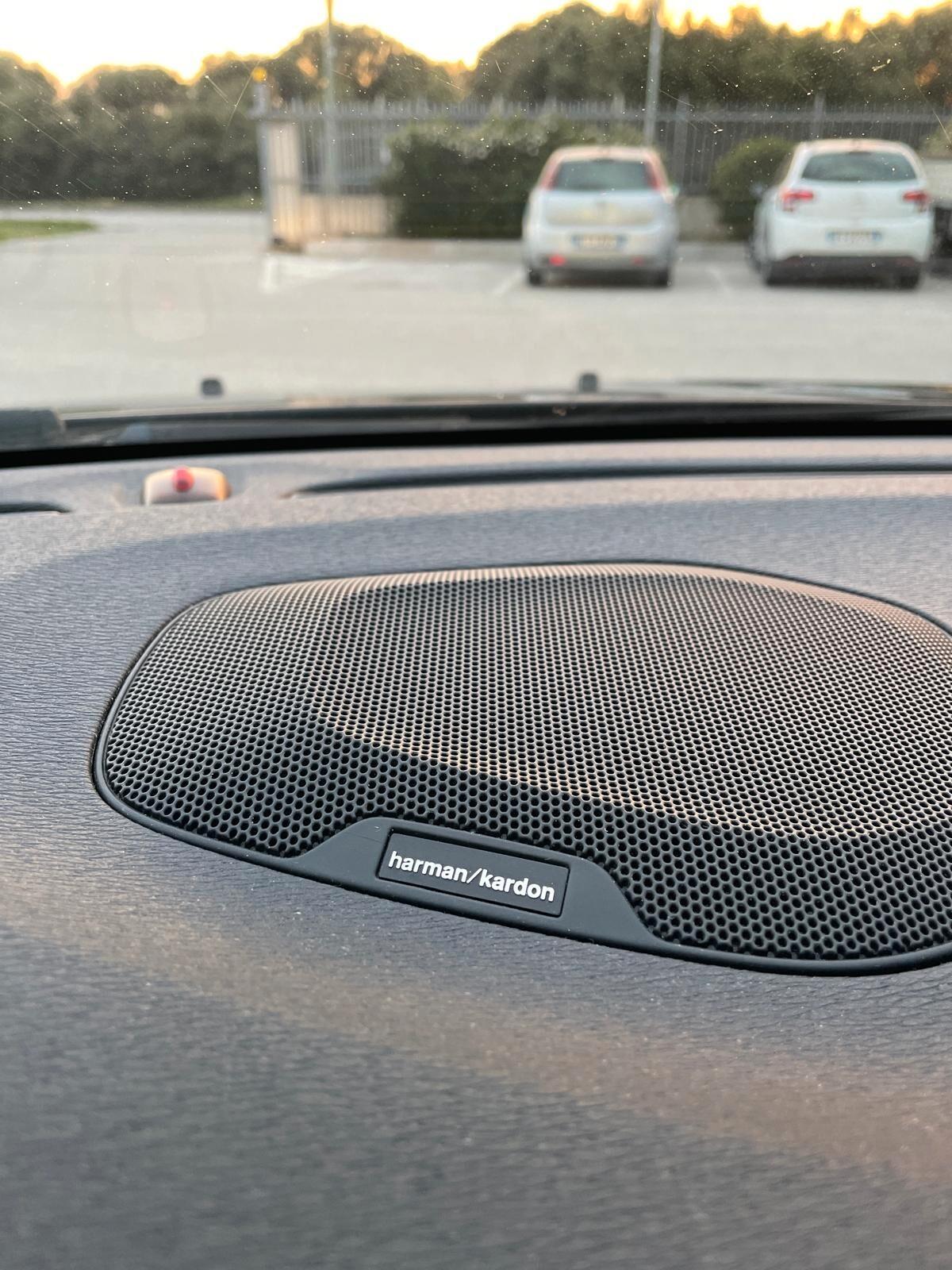 Volvo V40 D3 Geartronic R-design Momentum