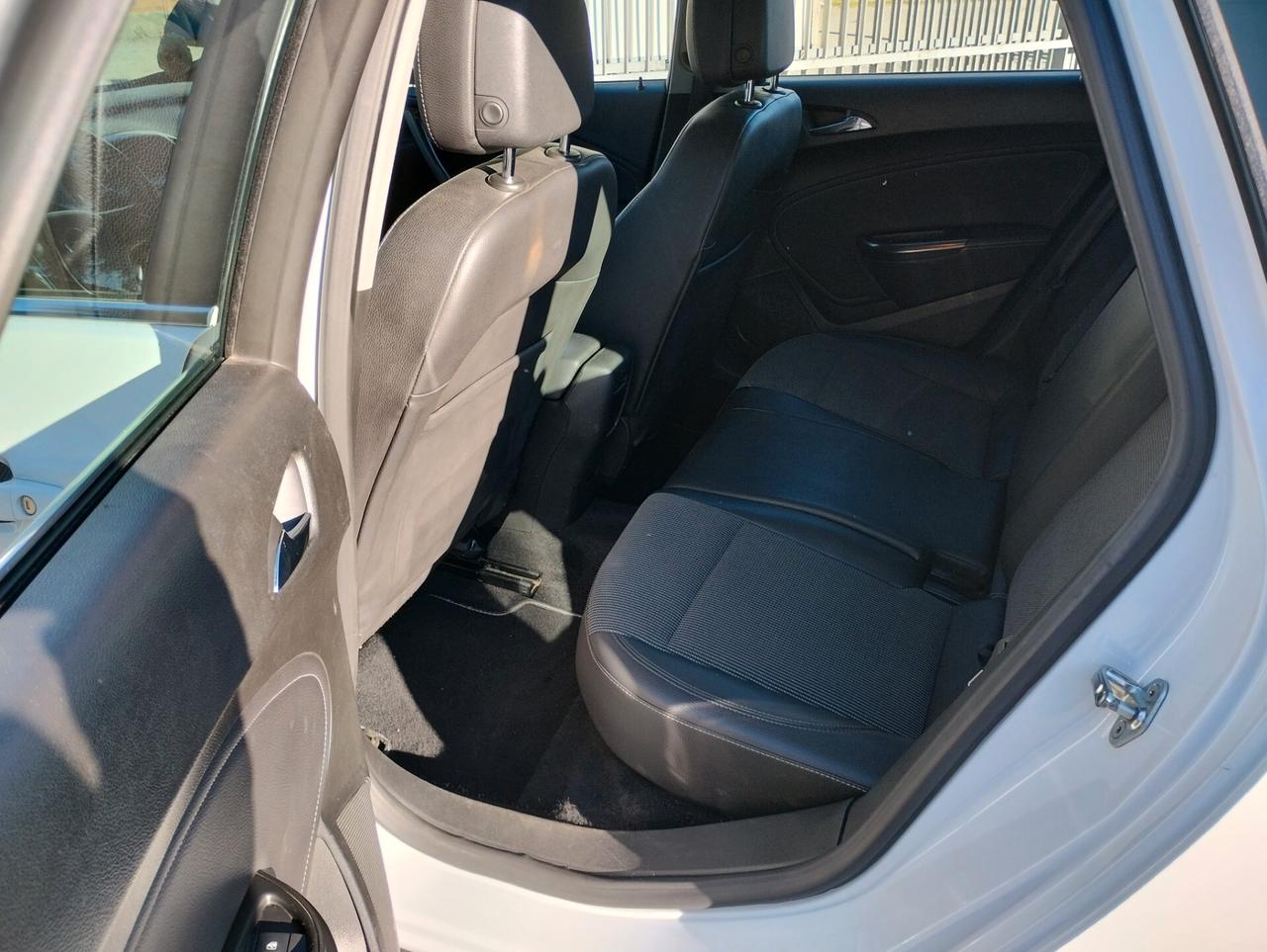 OPEL ASTRA J 1.7 CDTI 125CV Sport Tourer Cosmo 2011