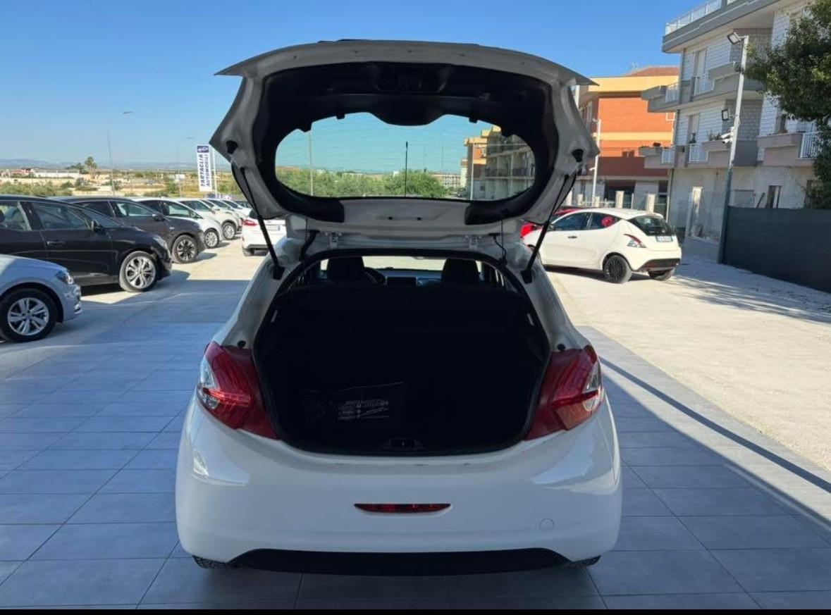 Peugeot 208 1.4 HDi 68 CV 5 porte Active