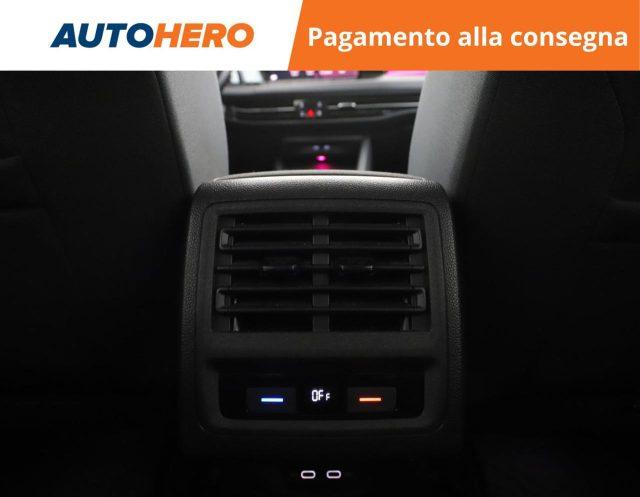 VOLKSWAGEN Golf 1.5 eTSI 150 CV EVO ACT DSG R-Line