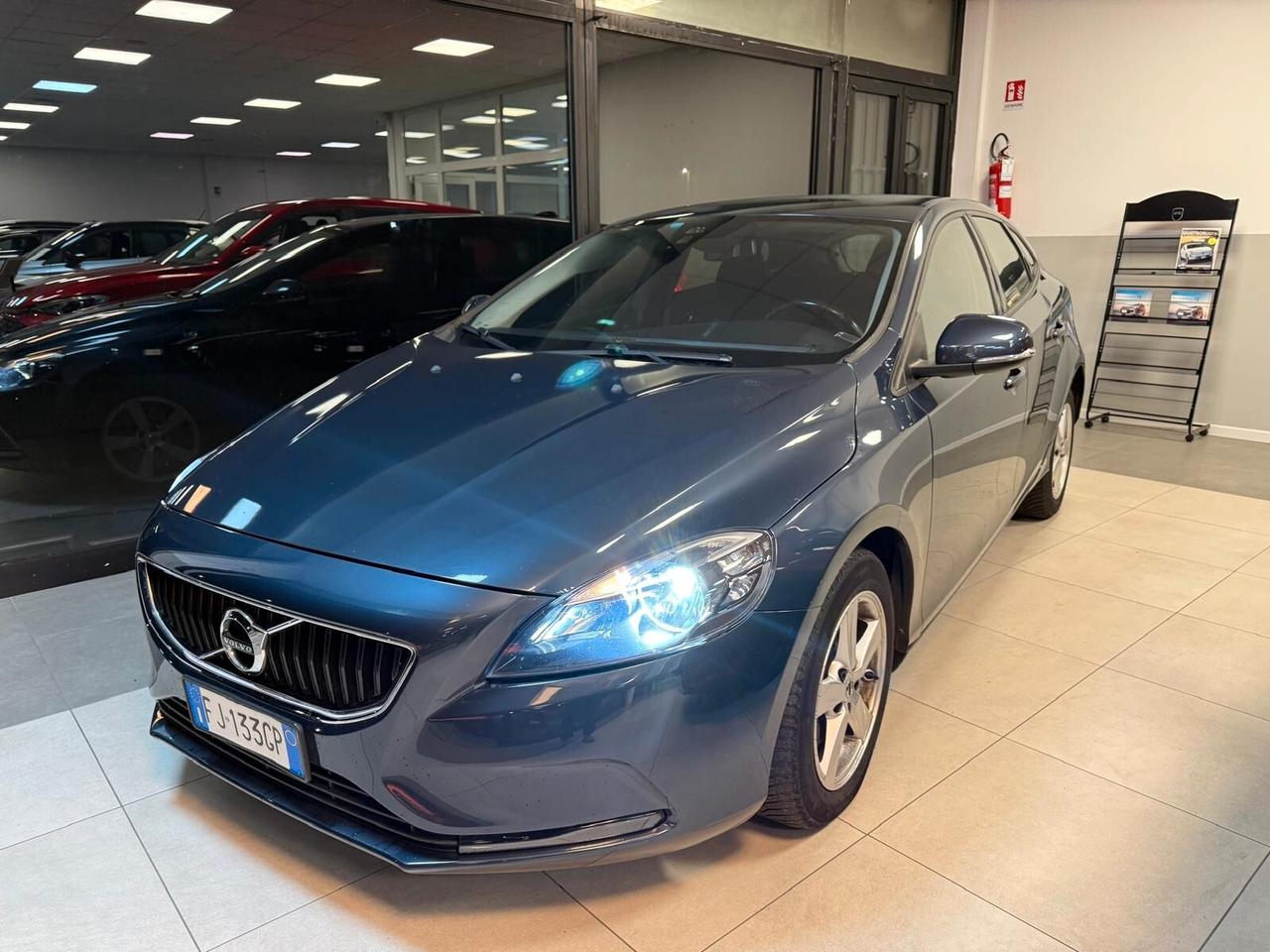 Volvo V40 D2 Geartronic Momentum