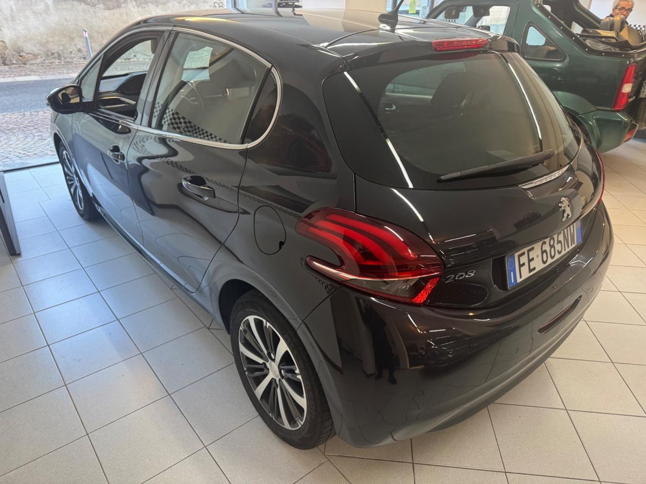 Peugeot 208 GPL Allure retrocamera sensori