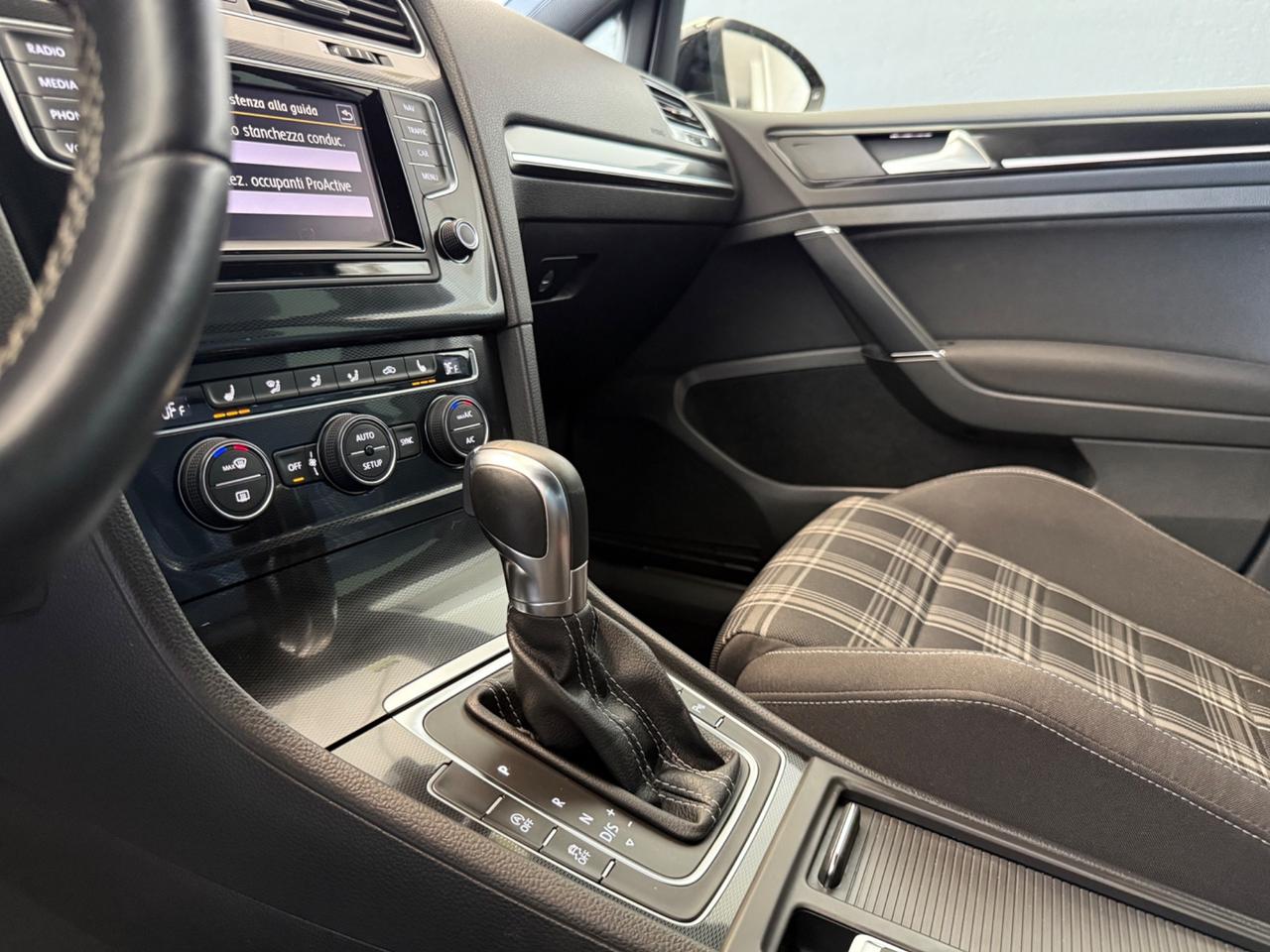 Volkswagen Golf GTD 2.0 TDI DSG