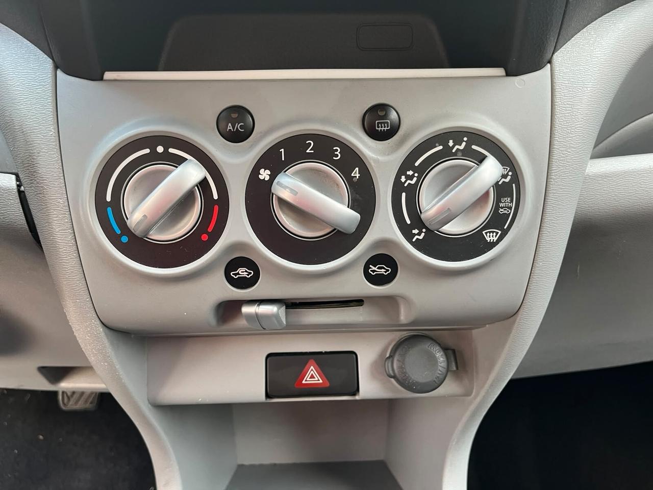 Nissan Pixo 1.0 5 porte GPL Eco Fun
