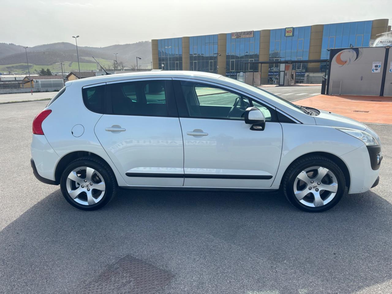 Peugeot 3008 2.0 HDi 150CV Active